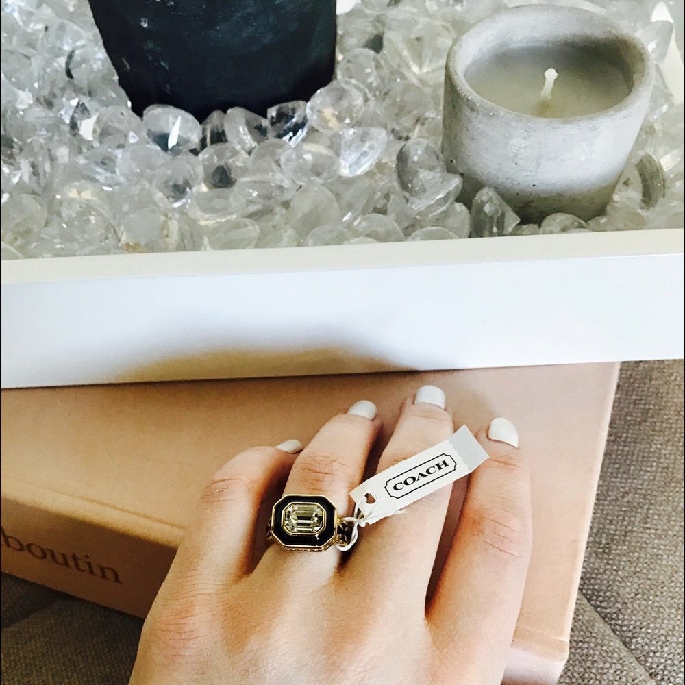 Coach Ring Black & Gold Signature C Print